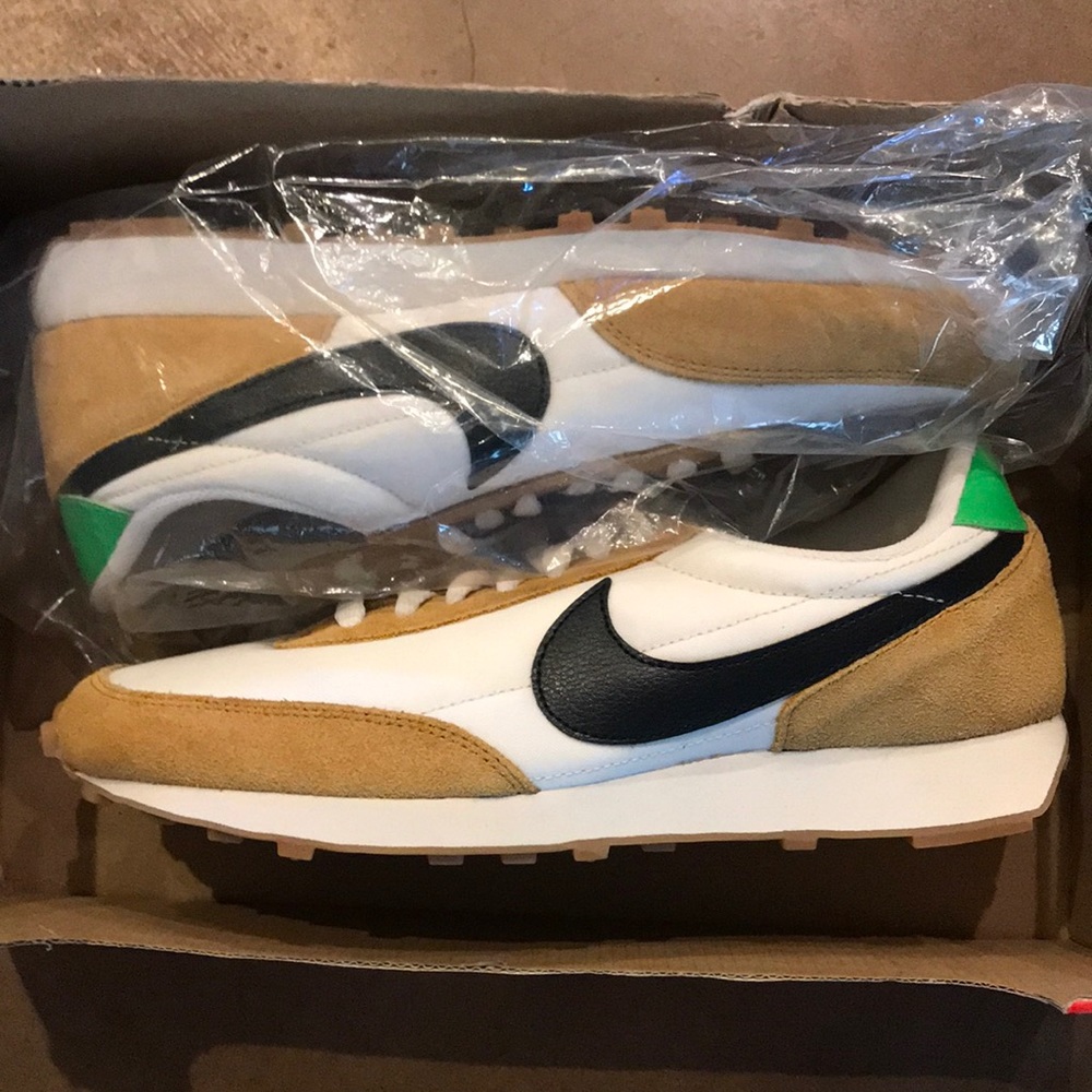 Old School Nike Tennis Shoes